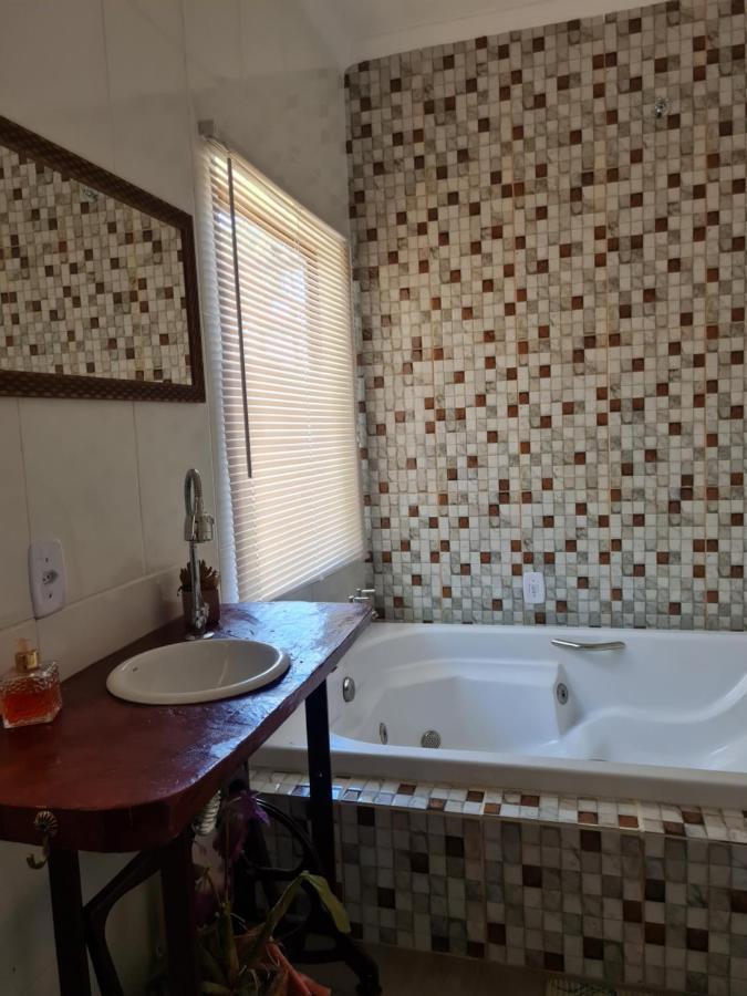 Hôtel Chalé pavão azul à Cunha Extérieur photo